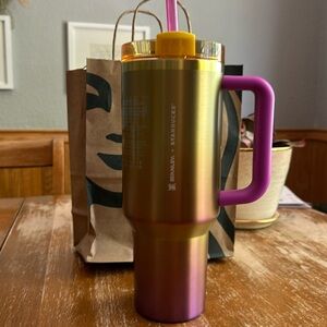 NWT Stanley + Starbucks Spring 2024 Mothers Day Stanley Quencher 40oz